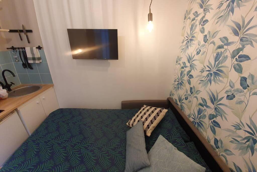 Home Sweet Home Pigalle Montmartre Jungle Париж Екстериор снимка